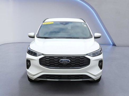 Used 2023 Ford Escape ST-Line Select w/ Tech Pack #2 image 9
