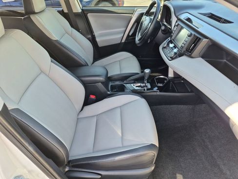 Used 2018 Toyota RAV4 Limited w/ Advanced Technology Package AWD/4WD image 30