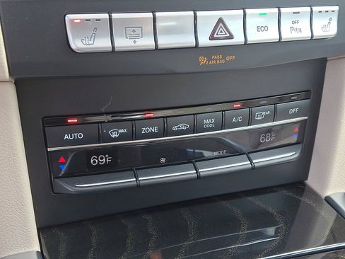 Certified 2016 Mercedes-Benz E 350 4MATIC Sedan image 16