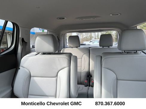 Used 2020 GMC Acadia SLT w/ Premium Package image 25