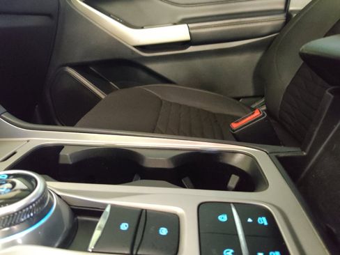 Used 2021 Ford Explorer XLT image 26