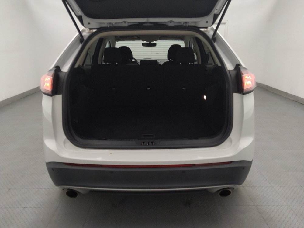 Used 2018 Ford Edge SEL AWD/4WD image 29