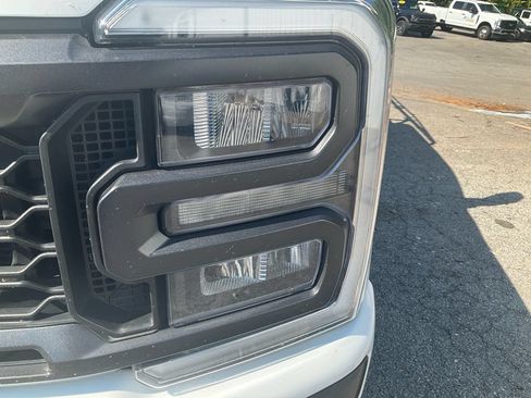 Used 2024 Ford F250 XL w/ STX Appearance Package AWD/4WD image 9