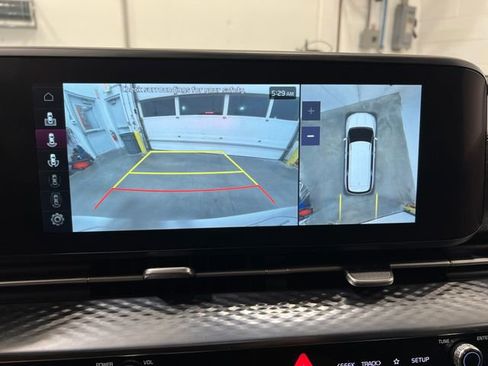 Used 2023 Kia Carnival SX Prestige image 15