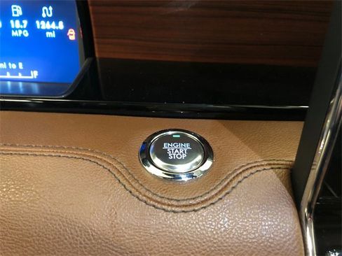 Used 2024 Lincoln Navigator L Reserve image 22