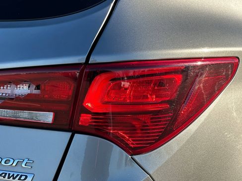 Used 2017 Hyundai Santa Fe Sport image 48