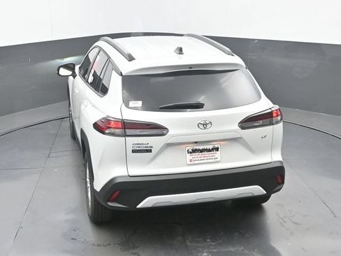 New 2026 Toyota Corolla Cross LE FWD image 28