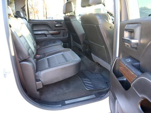 Used 2018 GMC Sierra 3500 Denali w/ Duramax Plus Package AWD/4WD image 18