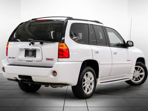 Used 2009 GMC Envoy Denali w/ Sun And 6-Disc Cd Package AWD/4WD image 9