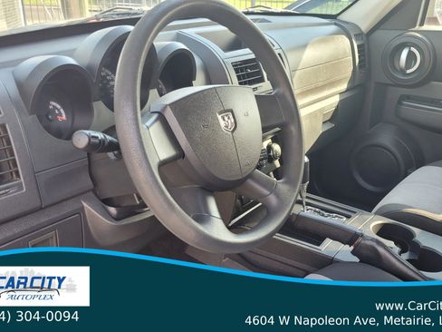 Used 2008 Dodge Nitro SXT image 5