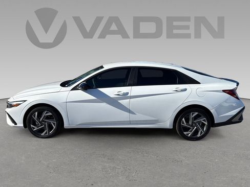 New 2025 Hyundai Elantra Sport image 6