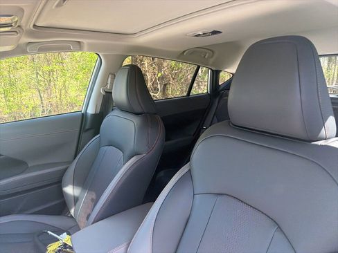 Used 2025 Subaru Crosstrek 2.5i Limited w/ Crosstrek Mirror Package image 17