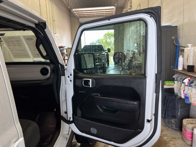 Used 2025 Jeep Gladiator Sport AWD/4WD image 33