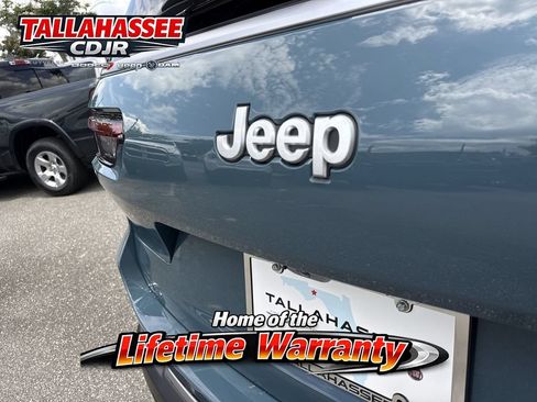 New 2026 Jeep Grand Cherokee L Limited RWD image 5
