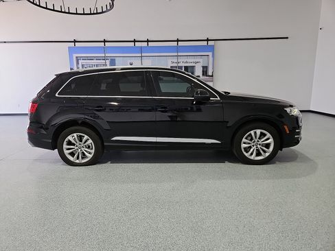 Used 2019 Audi Q7 3.0T Premium AWD/4WD image 9