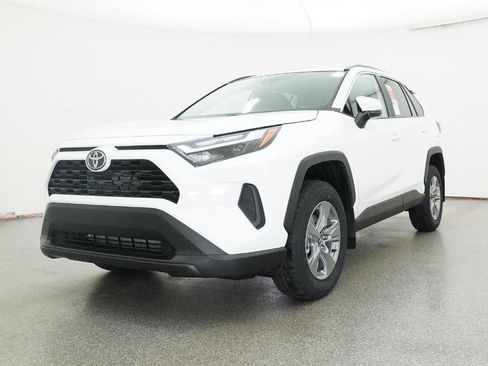 New 2025 Toyota RAV4 XLE image 19