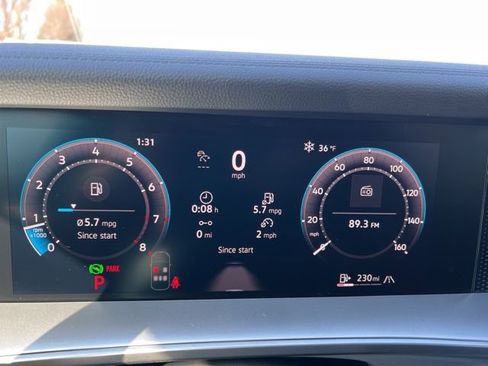 New 2026 Volkswagen Tiguan SE R-Line AWD/4WD image 15