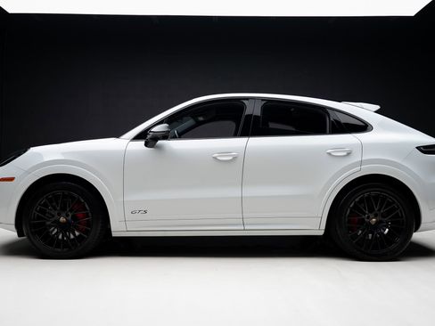 Used 2021 Porsche Cayenne GTS AWD/4WD image 17