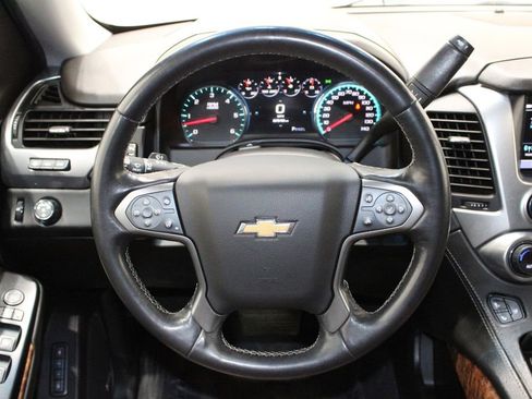 Used 2019 Chevrolet Tahoe Premier w/ Premier Plus Edition image 24