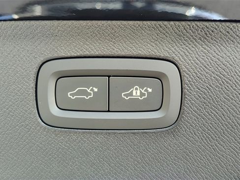 New 2026 Volvo XC90 B6 Ultra image 31