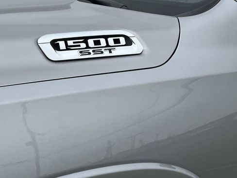 Used 2025 RAM 1500 Big Horn image 40