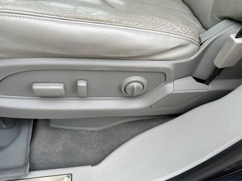 Used 2016 Buick Enclave Leather AWD/4WD image 18
