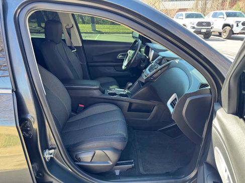 Used 2017 Chevrolet Equinox LT w/ Convenience Package AWD/4WD image 18