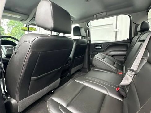 Used 2019 GMC Sierra 2500 SLT w/ Duramax Plus Package AWD/4WD image 11