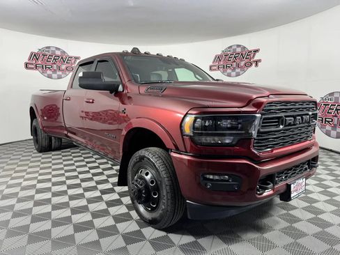 Used 2021 RAM 3500 Limited w/ Max Tow Package AWD/4WD image 9