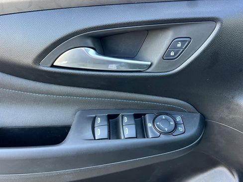 Used 2024 Buick Envista Sport Touring w/ Convenience I Package image 13