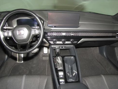 Used 2023 Honda Accord Sport image 14