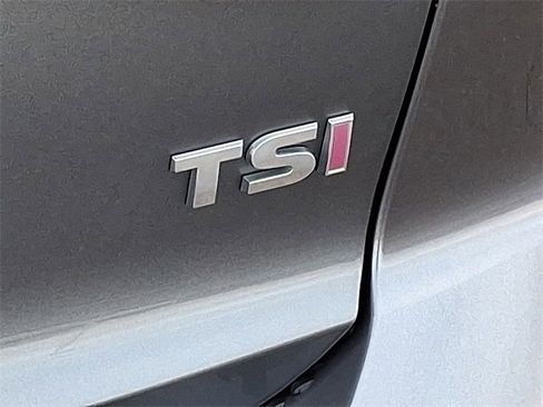 Used 2018 Volkswagen Jetta SE image 25