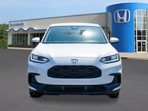 New 2026 Honda HR-V LX image 6