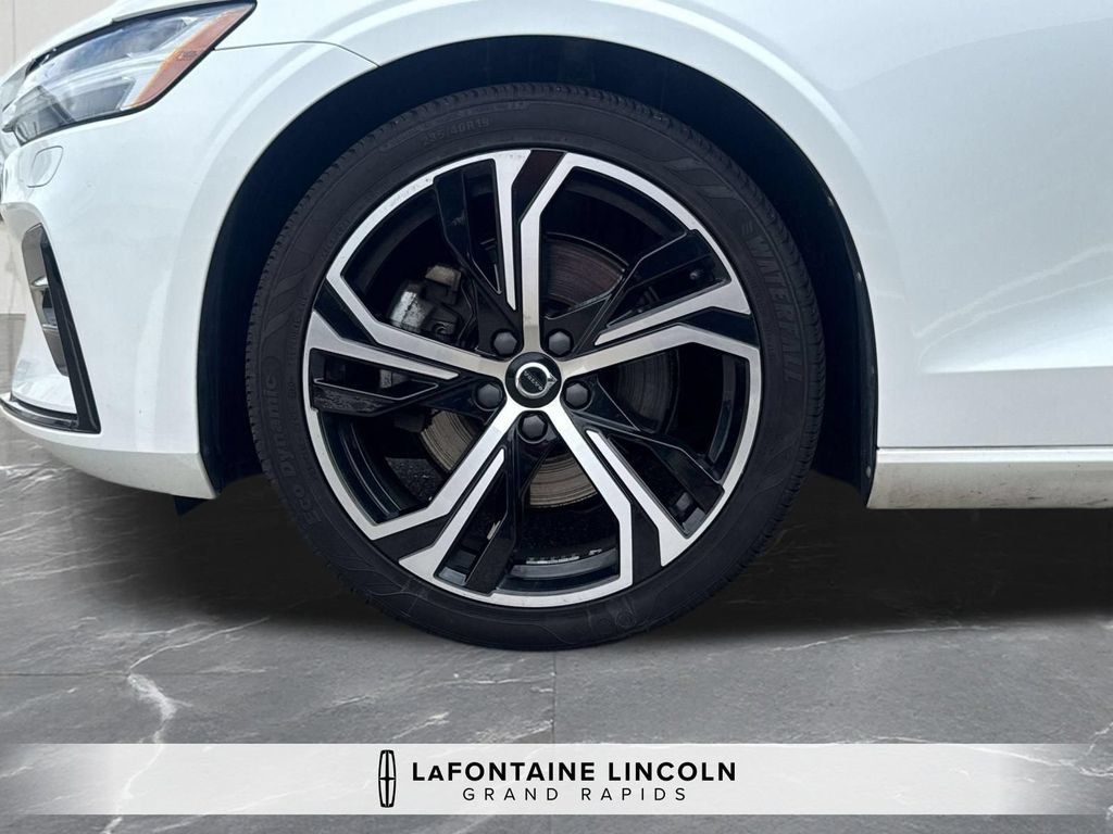 Used 2024 Volvo S60 B5 Core FWD image 34