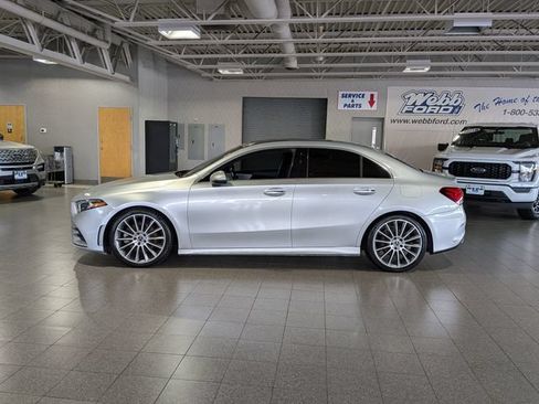 Used 2022 Mercedes-Benz A 220 4MATIC image 5