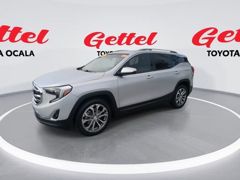 Used 2020 GMC Terrain SLT w/ Preferred Package image 4
