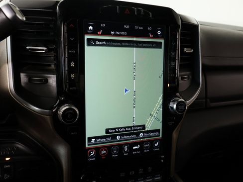 Used 2019 RAM 2500 Laramie w/ Night Edition image 8