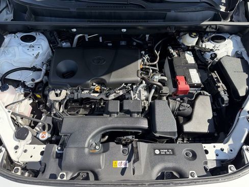 Used 2024 Toyota RAV4 XLE FWD image 31
