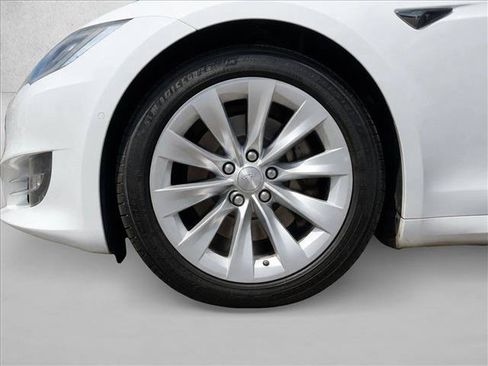 Used 2020 Tesla Model S Long Range AWD/4WD image 5