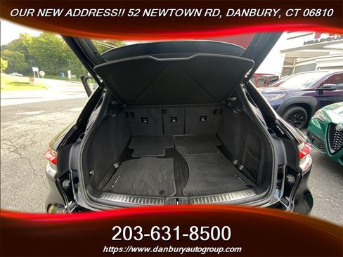 Used 2021 Porsche Macan AWD/4WD image 27