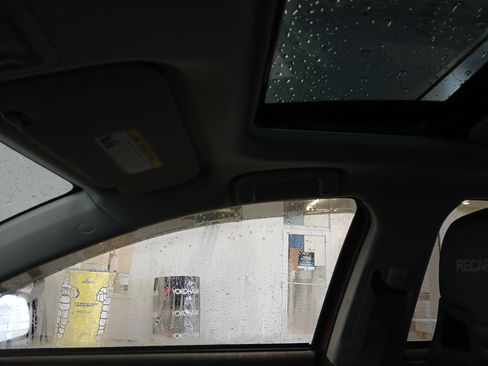 Used 2011 Mitsubishi Lancer Evolution GSR image 16