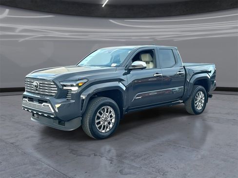 Used 2025 Toyota Tacoma Limited image 1