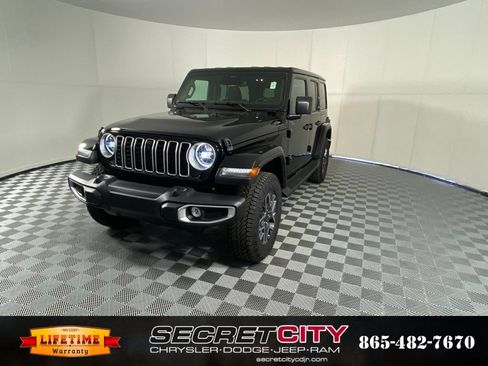 New 2026 Jeep Wrangler Unlimited Sahara AWD/4WD image 3