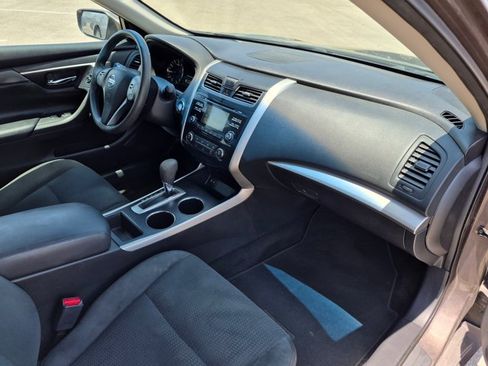 Used 2015 Nissan Altima 2.5 S w/ Special Edition Package FWD image 21