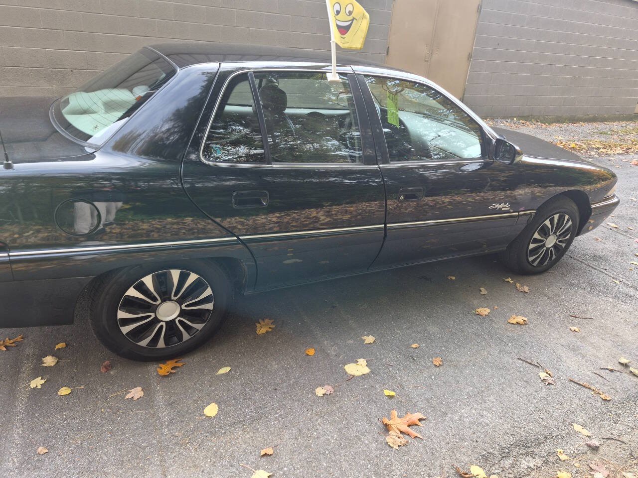 Used 1996 Buick Skylark Custom FWD image 5