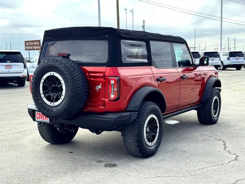 Used 2021 Ford Bronco Badlands image 6