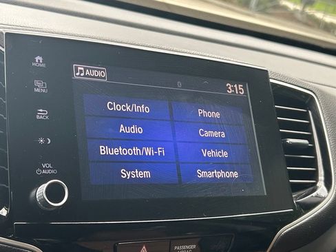 Used 2022 Honda Ridgeline Sport image 17