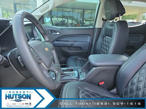 Used 2022 Chevrolet Colorado Z71 w/ Safety Package AWD/4WD image 18