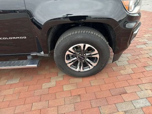 Used 2021 Chevrolet Colorado Z71 image 16