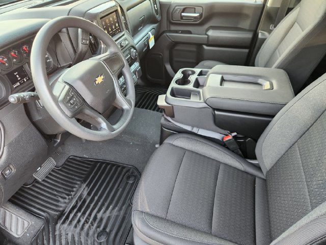 New 2026 Chevrolet Silverado 2500 Custom w/ Custom Value Package AWD/4WD image 4